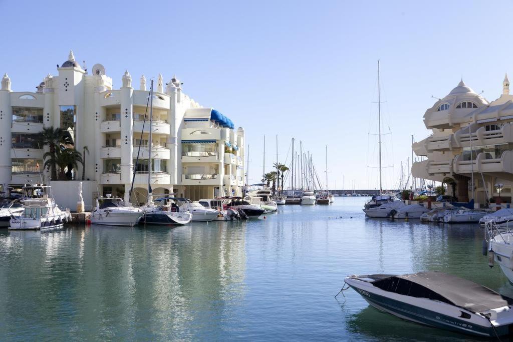 Apartamento Benalmadena Puerto Marina Διαμέρισμα Εξωτερικό φωτογραφία