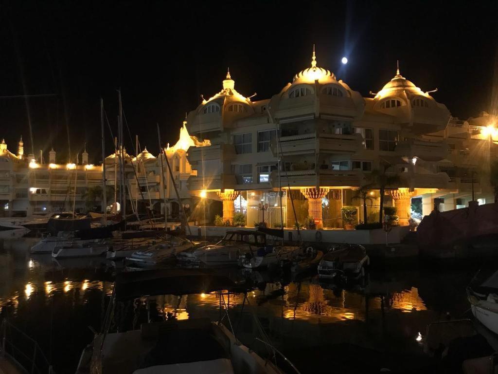 Apartamento Benalmadena Puerto Marina Διαμέρισμα Εξωτερικό φωτογραφία