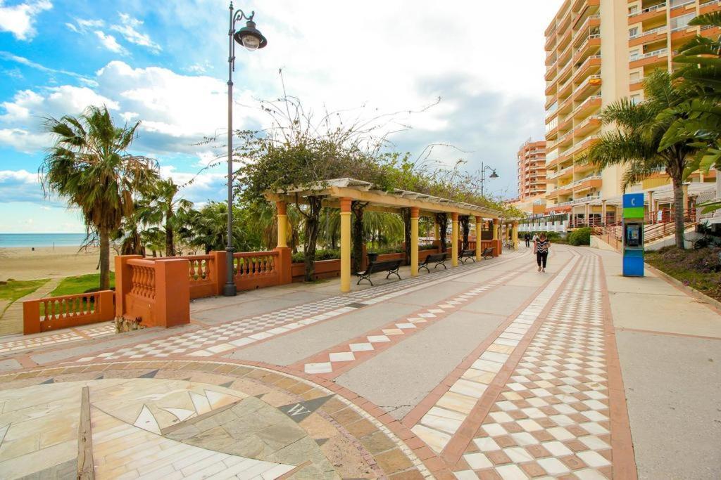 Apartamento Benalmadena Puerto Marina Διαμέρισμα Εξωτερικό φωτογραφία